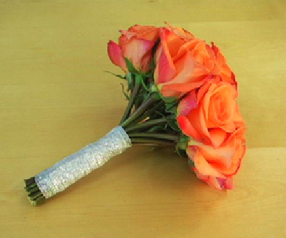 Hướng dẫn cách bó hoa tròn cầm tay cô dâu